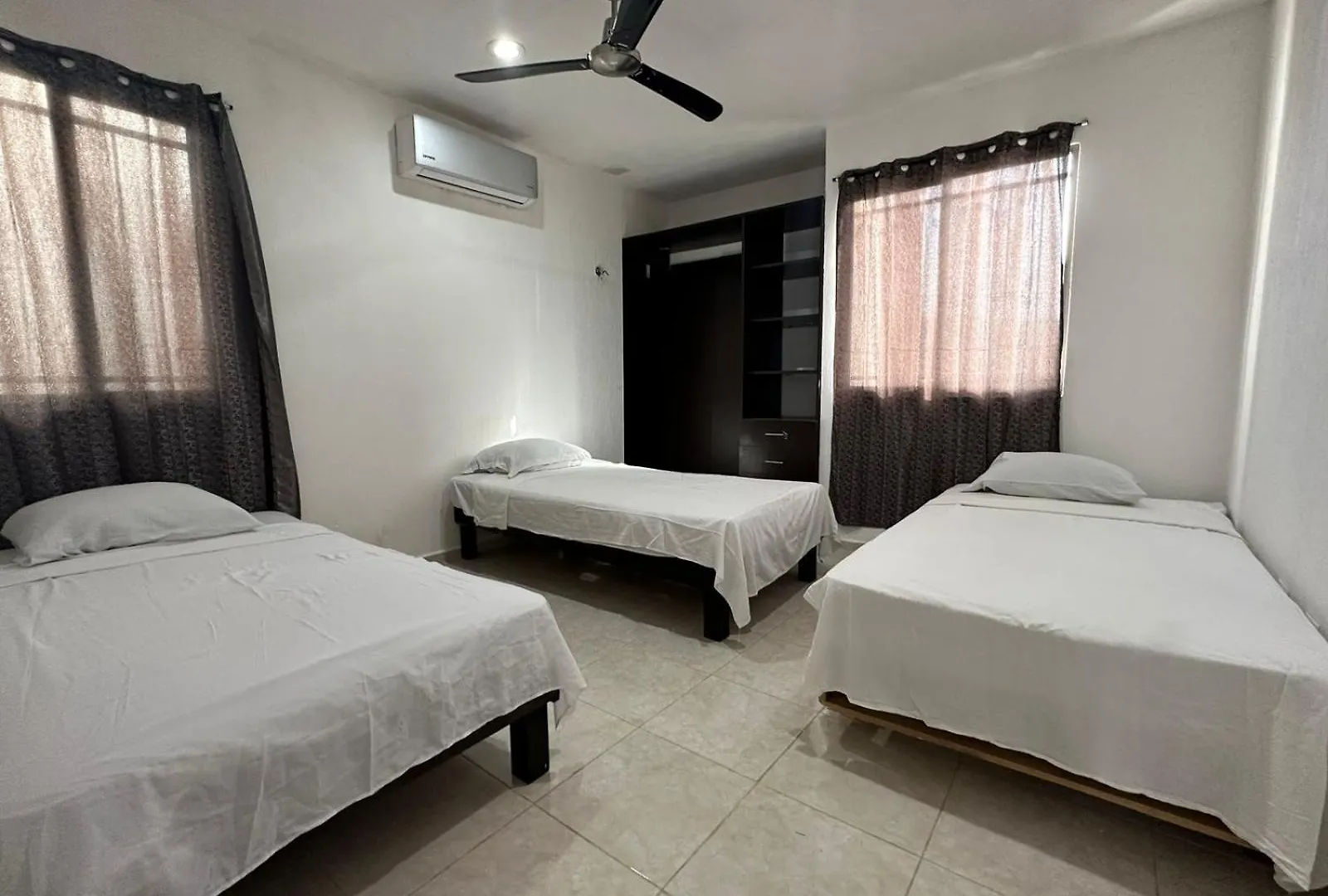 Heroes Aida Merida Holiday home